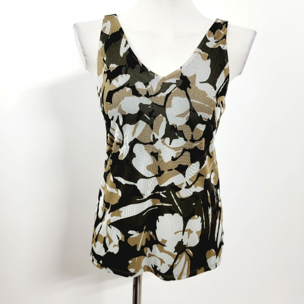 NWOT Chicos Small Camouflage Top